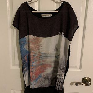 Abercrombie & Fitch Oversized Boxy Graphic T-Shirt with Skyline of New York City